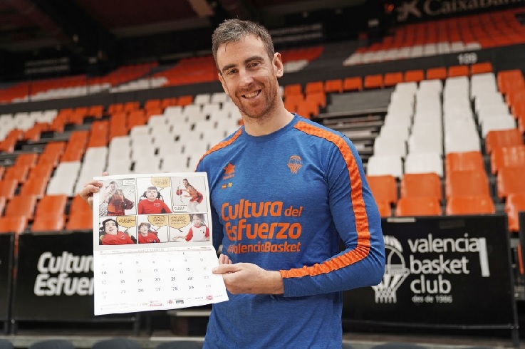 A la venta el Calendario Solidario 2022 del Valencia Basket y el CPCI Cruz Roja