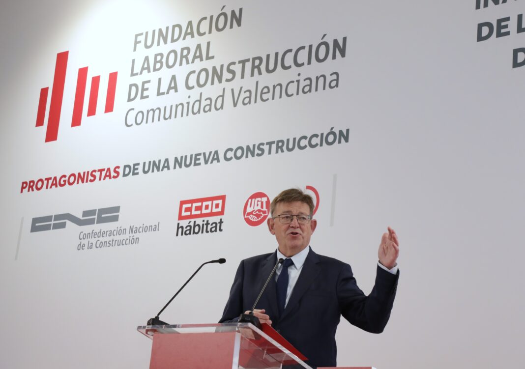 Puig avanza que en los próximos años la Generalitat destinará más de 2.000 millones de euros a obra pública para la construcción de centros educativos, sanitarios y sociales