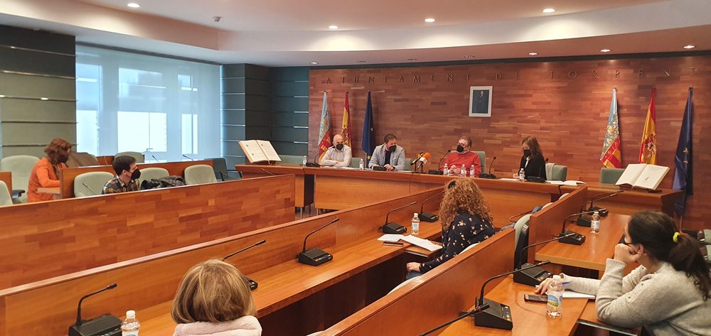 Torrent presenta la propuesta de presupuestos para 2022 aumentando las políticas sociales e inversiones para reactivar la economía local