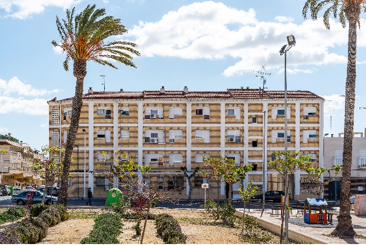 La Generalitat aplaza el pago de la deuda del alquiler a más de mil familias que residen en viviendas públicas