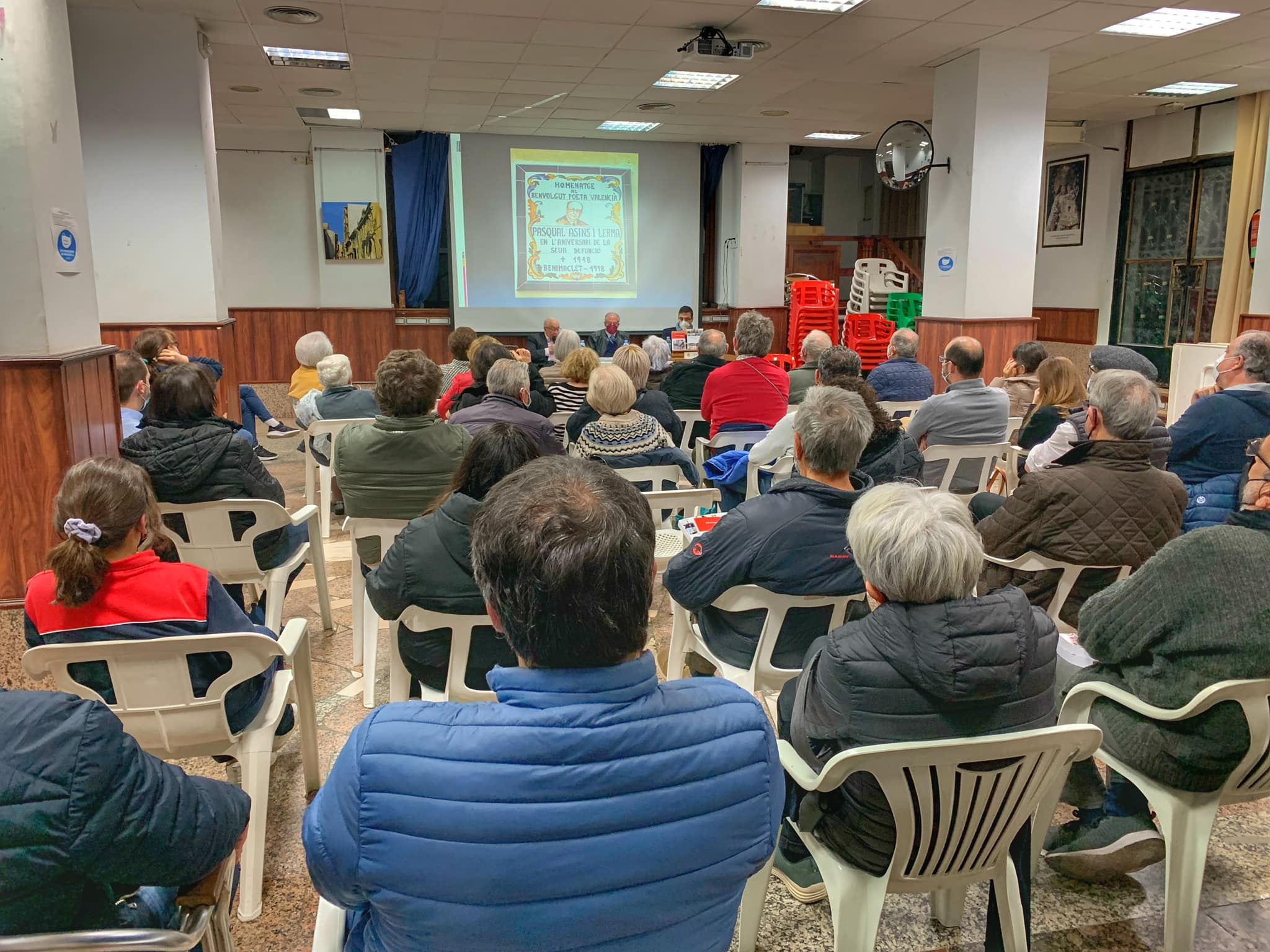 L'Associacio poble de Benimaclet presenta les novetats en Llengua Valenciana "Benimaclet, Poble de Poetes" i "Benimaclet, el meu Poble"