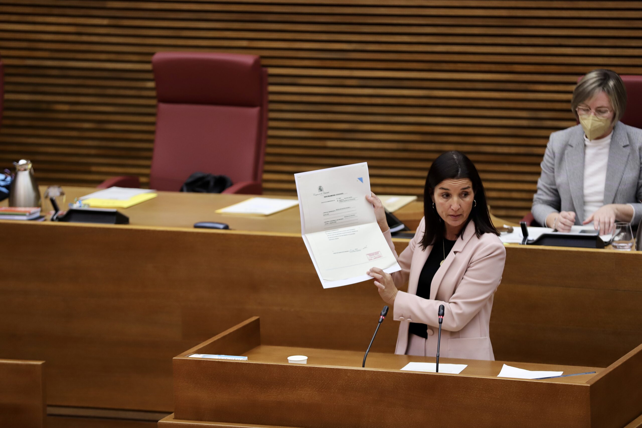 Ruth Merino a Mónica Oltra: “Si le queda algo de dignidad, sea coherente y dimita”
