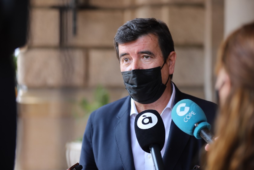 Fernando Giner exige a Ribó que reclame a Puig el uso del edificio de Correos adquirido por la Generalitat