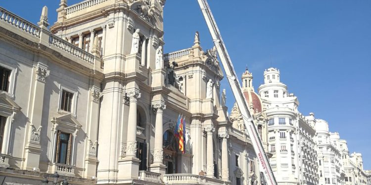 El lunes Sanitat acordará una actualización del protocolo para las Fiestas populares que regirá las Fallas y la Magdalena