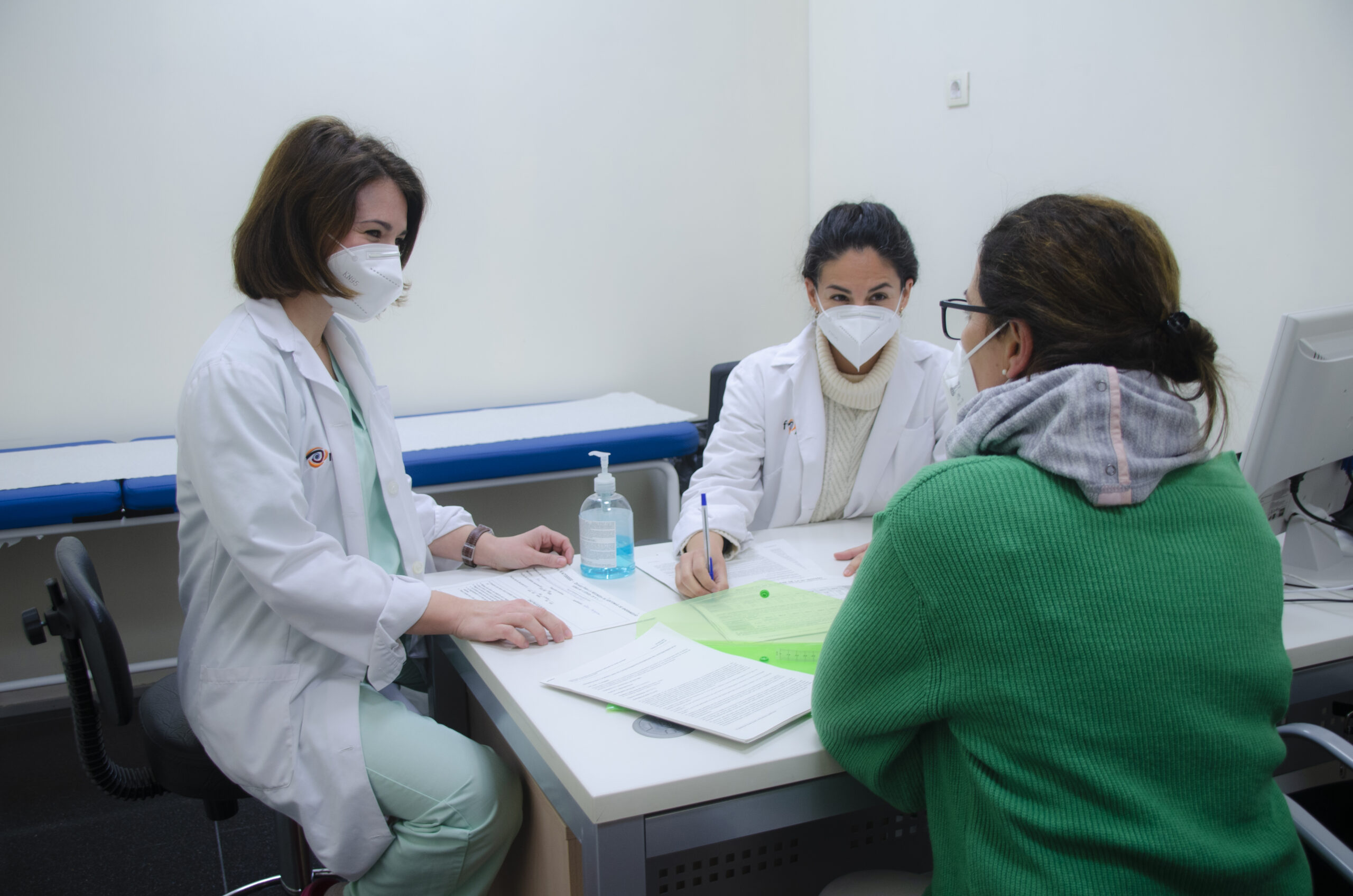 Fisabio participa en un ensayo clínico para estudiar una nueva vacuna frente al SARS-CoV-2.