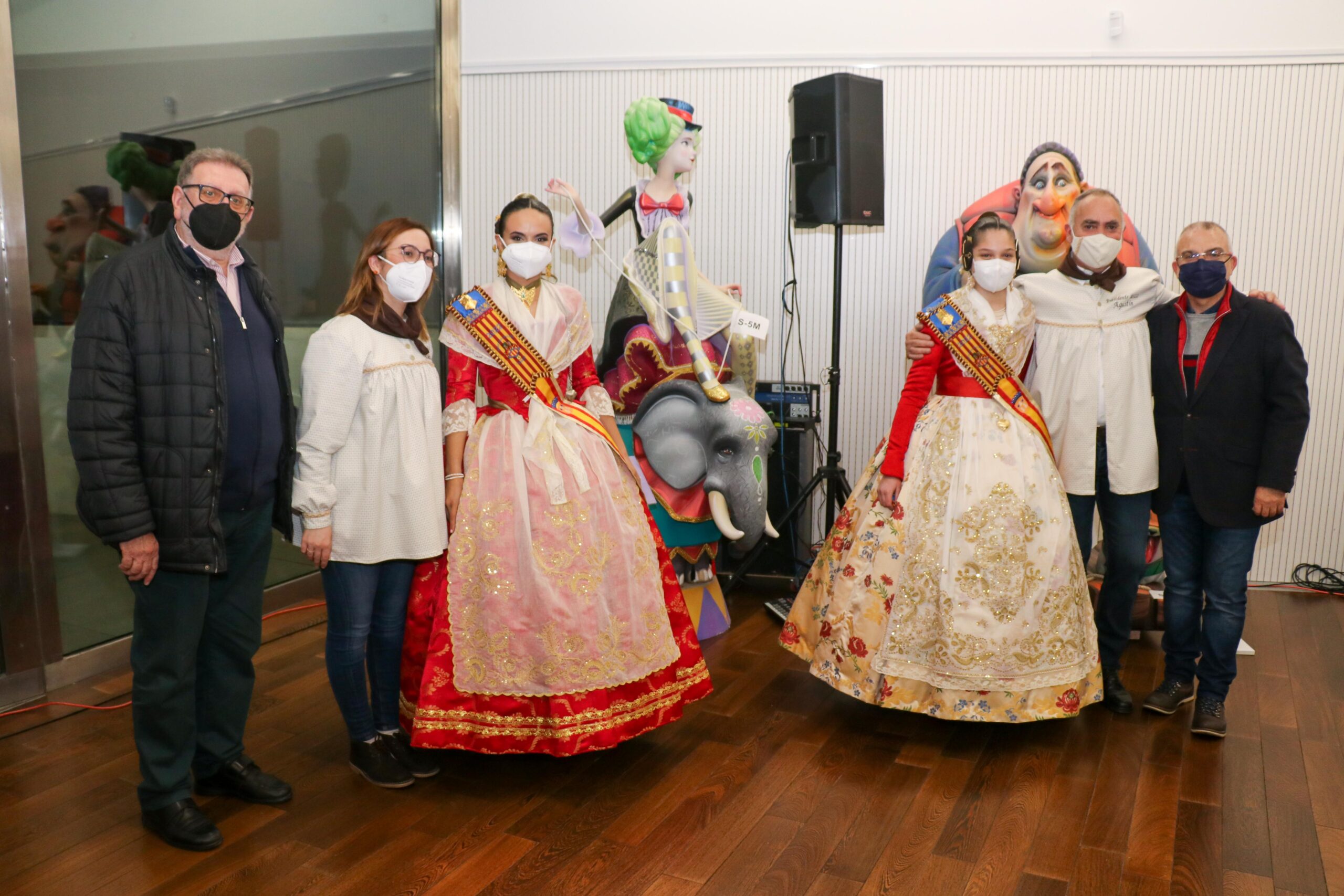 Avinguda Reina Sofía en adulto y la Falla Avinguda en infantil obtienen los Ninots Indultats de les Falles de Torrent 2022