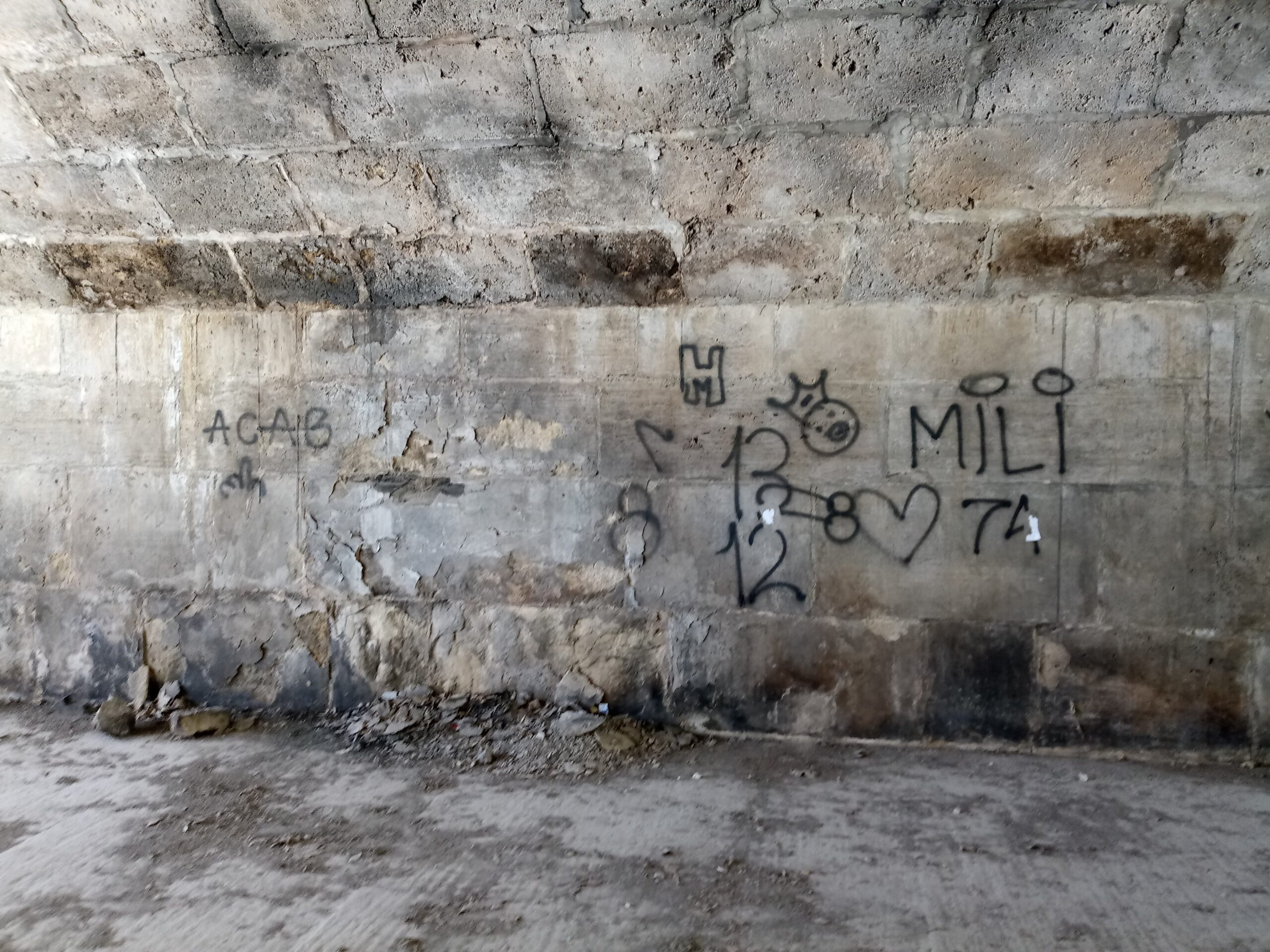 Avanza la degradación de los puentes Históricos mientras la concejal asgeura que ni actúan "porque no están adscritos a patrimonio histórico"