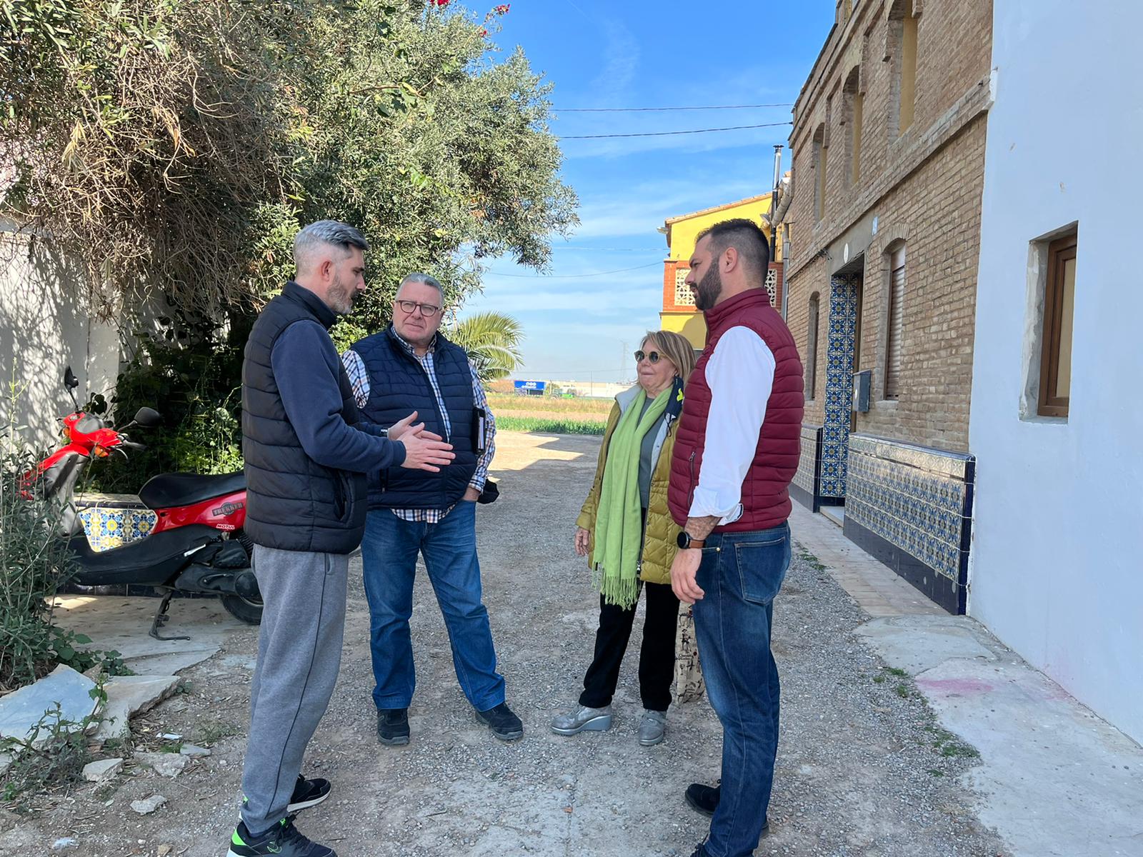 El PP lamenta el abandono en el que se encuentran algunas zonas de la huerta