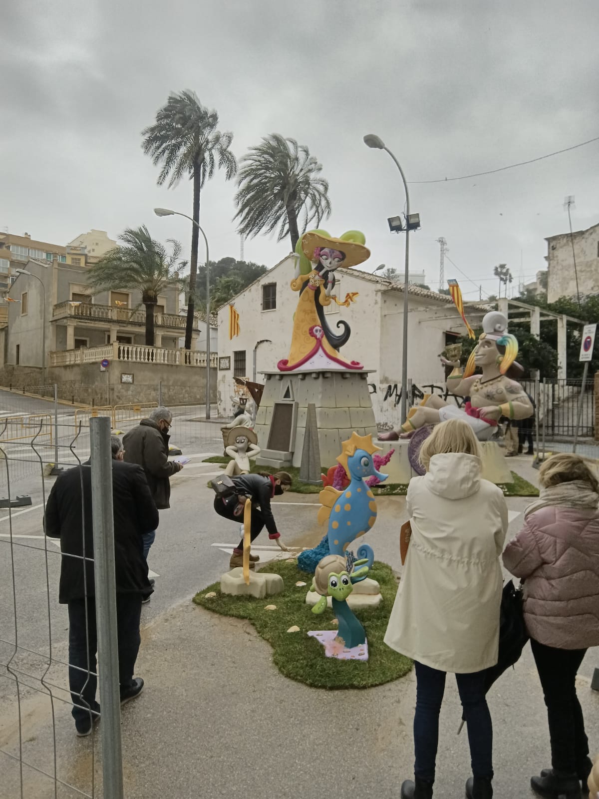 La Junta Local Fallera de Cullera suspende la mascletá de hoy por las lluvias y el viento.