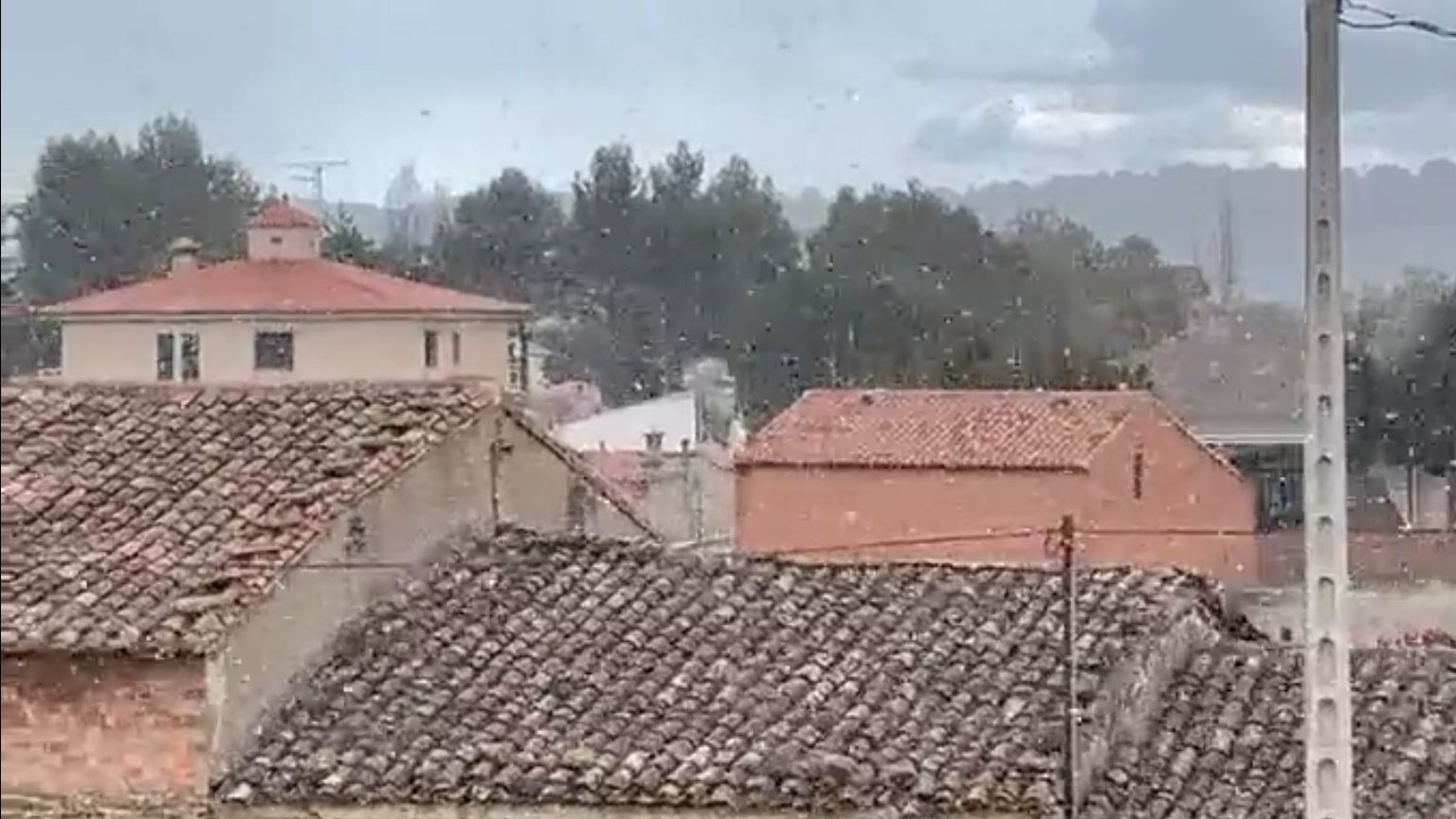 Esta noche se espera gélida en toda la Comunitat Valenciana, mañana en Alicante riesgos costeros por fuente viento