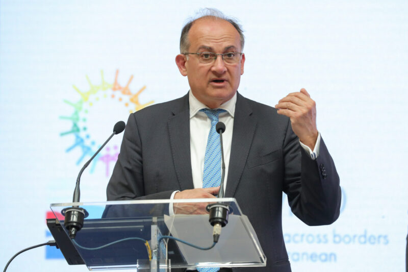 Chimo Puig cambia al presidente del Puerto de Valencia y nombra a Punset como jefa europea del Consell antes de convocar elecciones