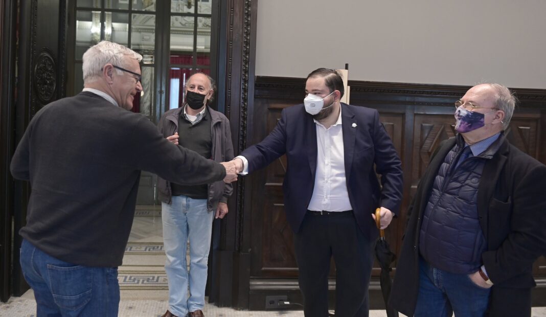 El Ayuntamiento y la Generalitat Valenciana recurren contra los vecinos de PenyaRoja y parece que el alcalde mintió a los vecinos