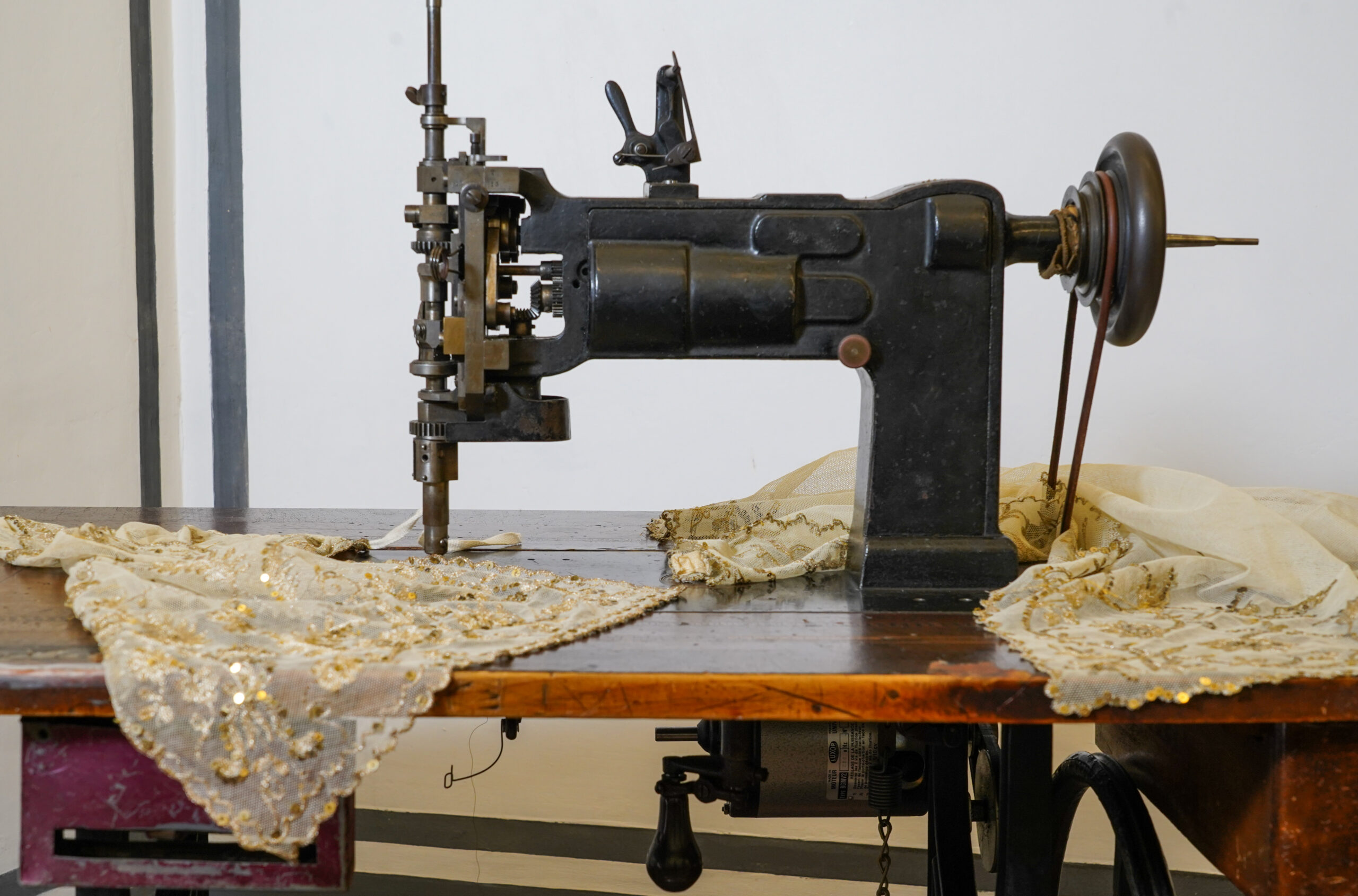 Diseño Valenciano, el punto de cadena o cadeneta, es la nueva exposición temporal del Museo de la Seda