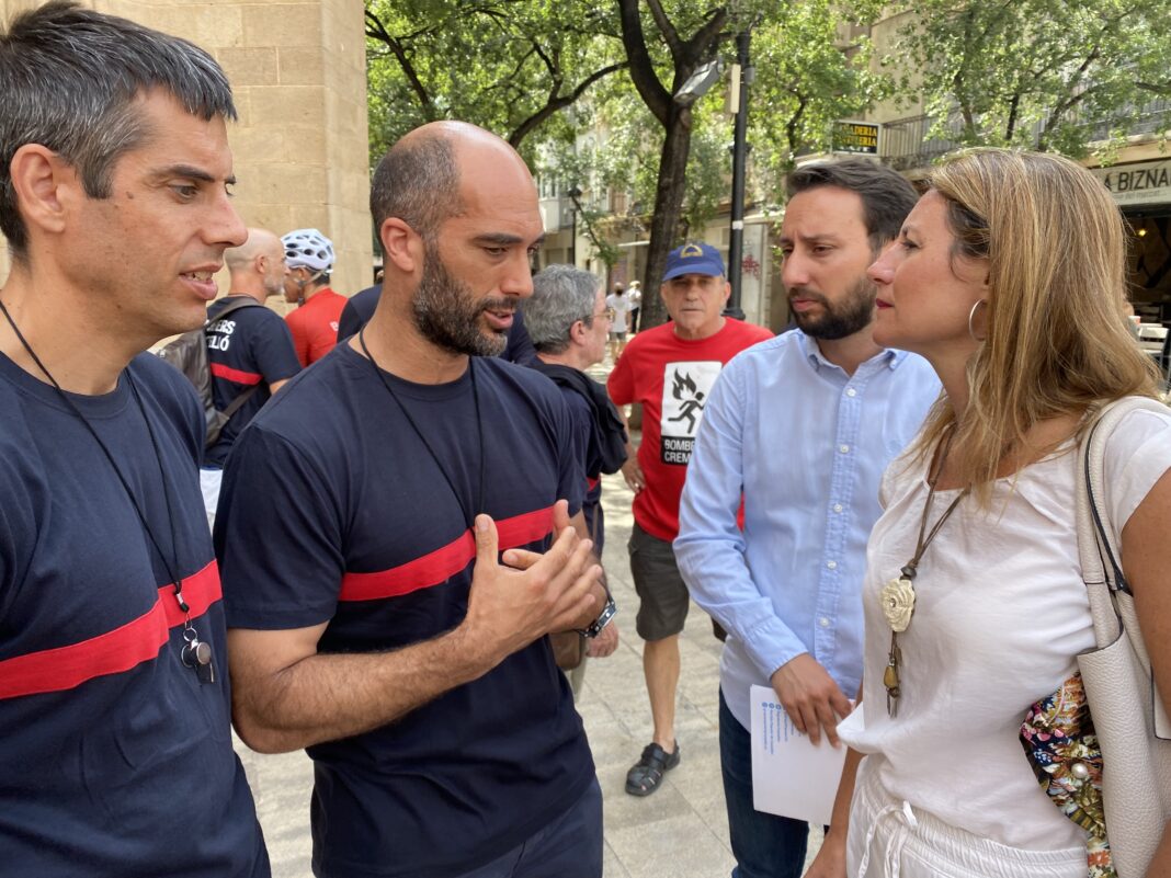 Begoña Carrasco insta al gobierno de Castellón a crear plazas de bomberos y a cubrir las vacantes en la plantilla municipal
