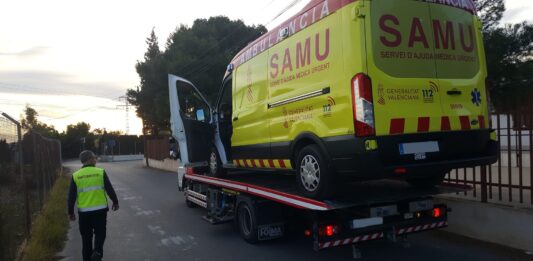 El cambio del Ferrari por el Twingo en la Sanitat Pública Valenciana gracias a Chimo Puig, Aitana Más e Illueca