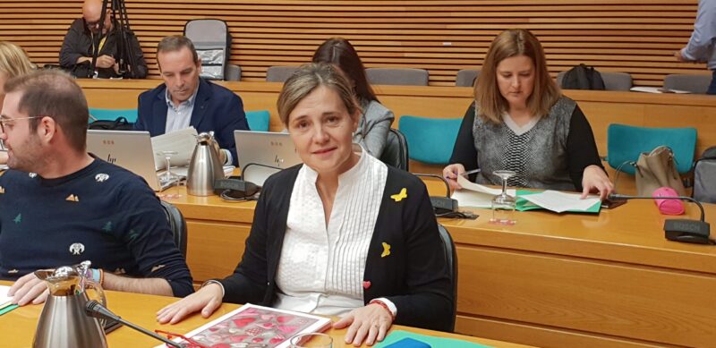 Elena Bastidas denuncia que los impagos del Consell ahogan a los centros de menores