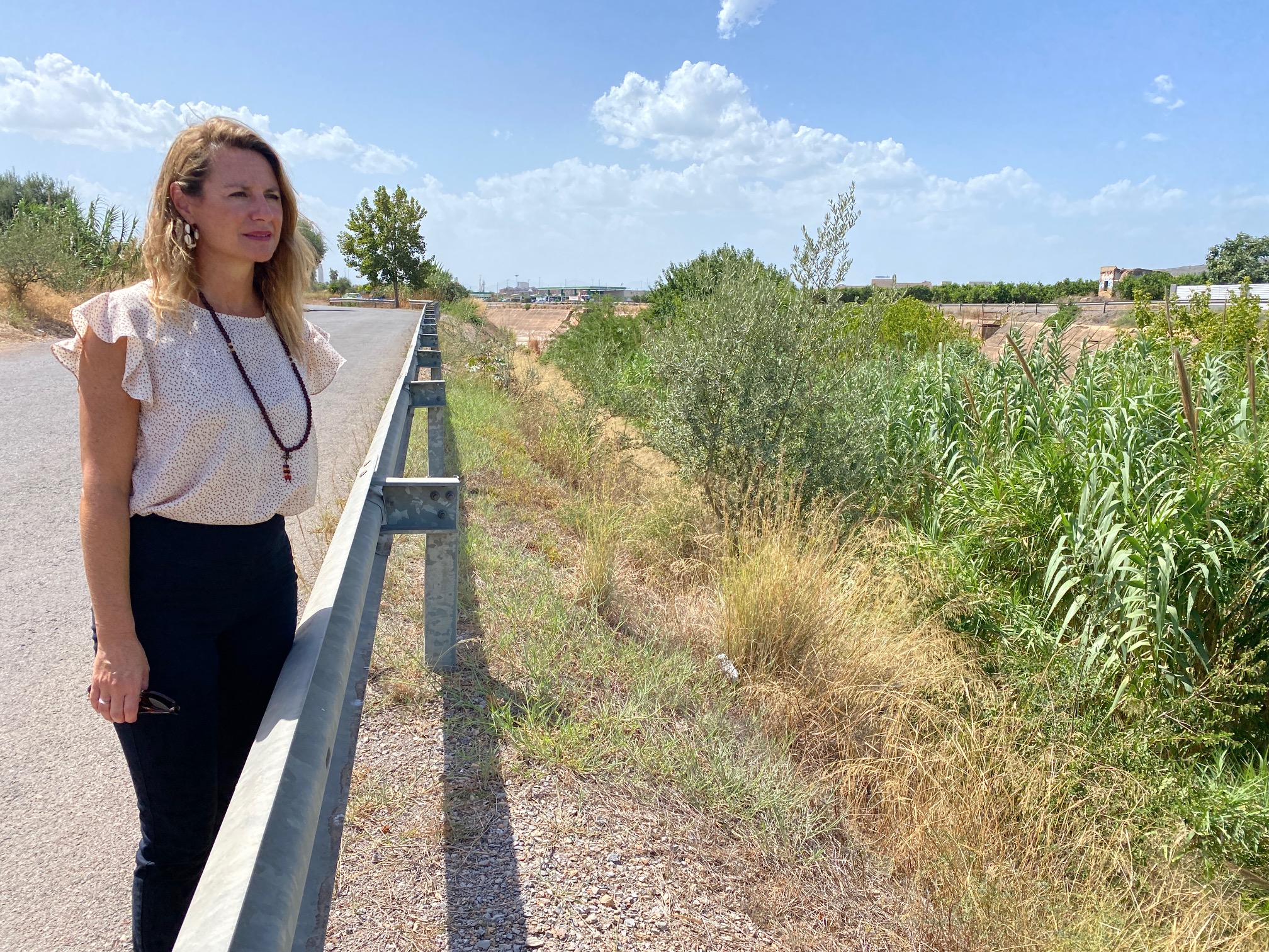 Begoña Carrasco recuerda a Marco que un año después sigue sin cumplir el acuerdo del Pleno de limpiar los barrancos y cauces