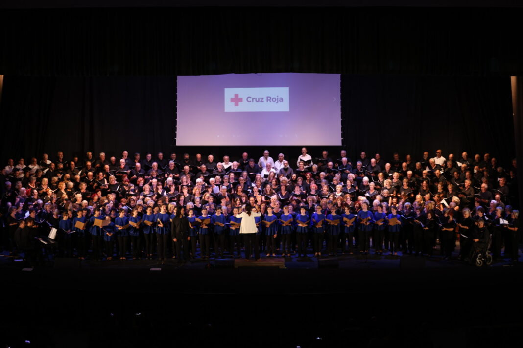 La Federacio de Cors de la Comunitat Valenciana recauda 10.000€ en su concierto solidario por La Palma