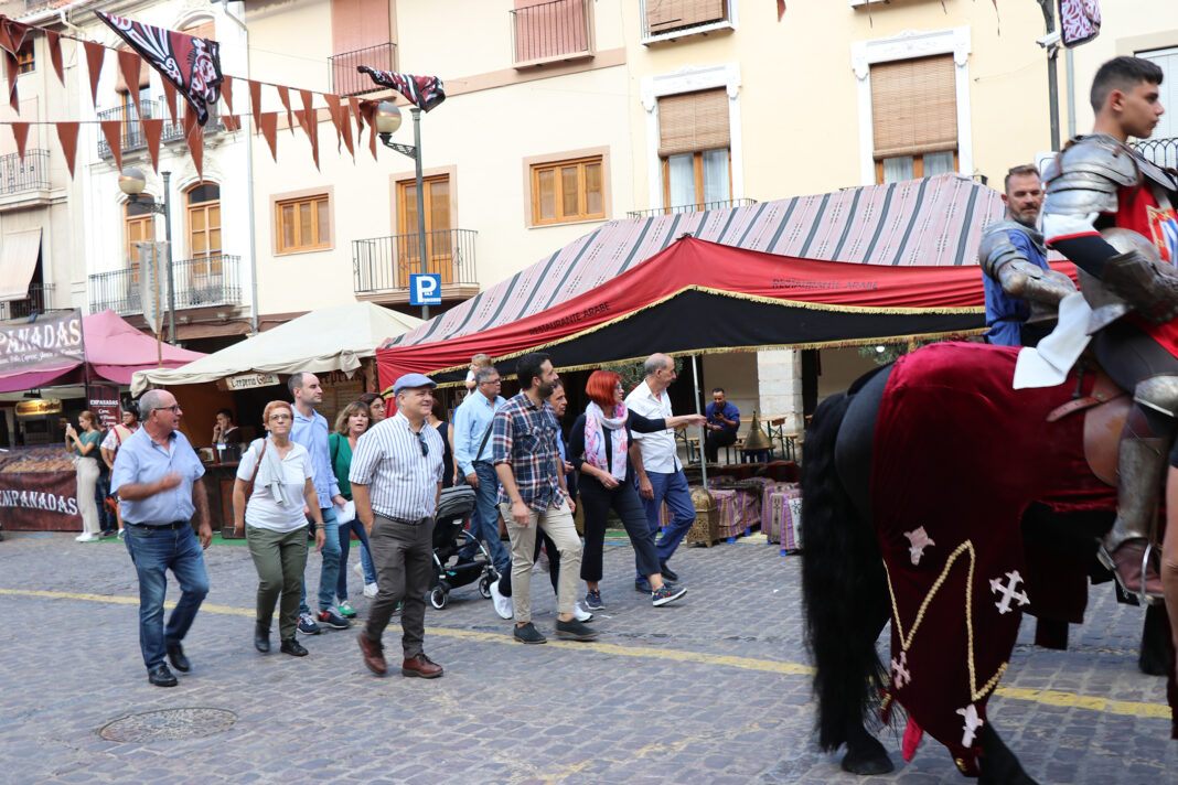 Sagunto abre su Mercado medieval del 9 d'Octubre