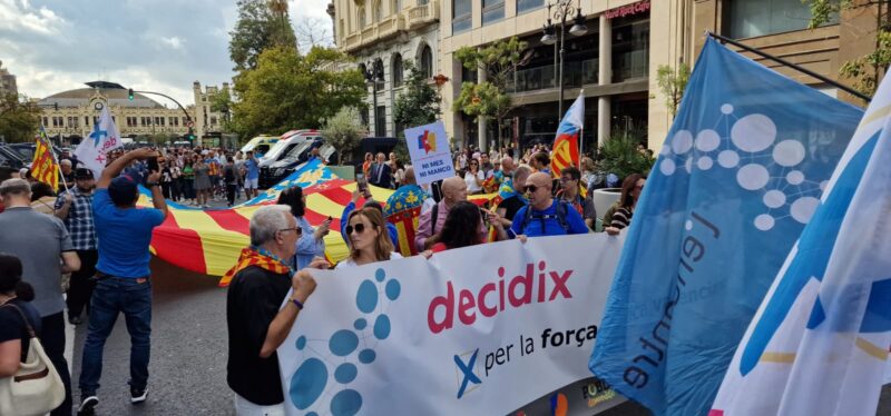 Joan Ribo (Compromis) atenta contra un simbol de les llibertats valencianes, Vinatea