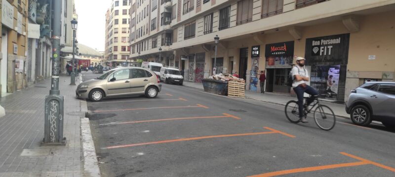 Las calles de Ruzafa se vacían de clientes
