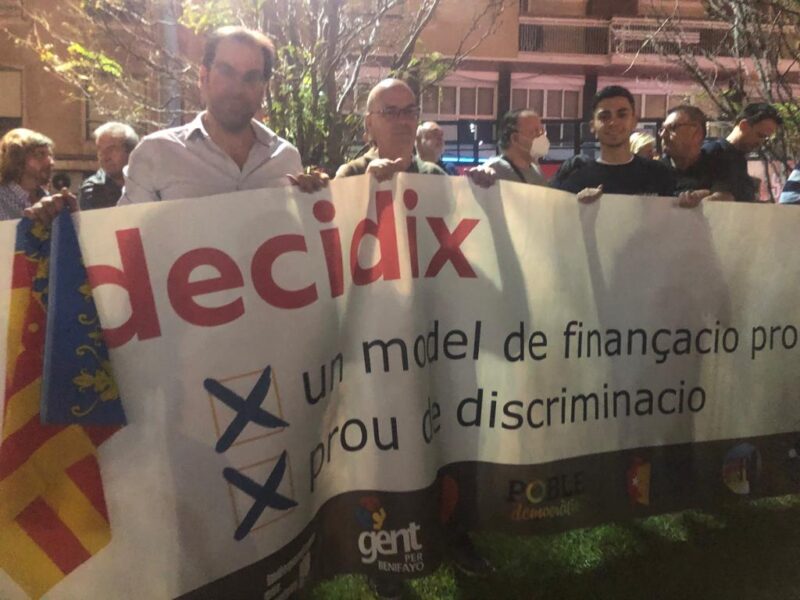 La Federacio valencianista Decidix acusa al PSOE de 