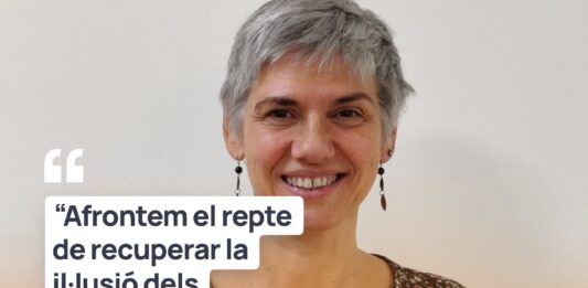 Compromís la lía con la ley trans, mientras la apoya, su candidata en Burjassot es tachada de tránsfoba