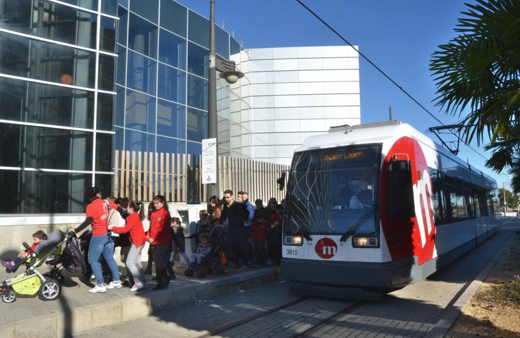 Servicio especial de tranvía de Metrovalencia a Feria Valencia para acudir a Expojove