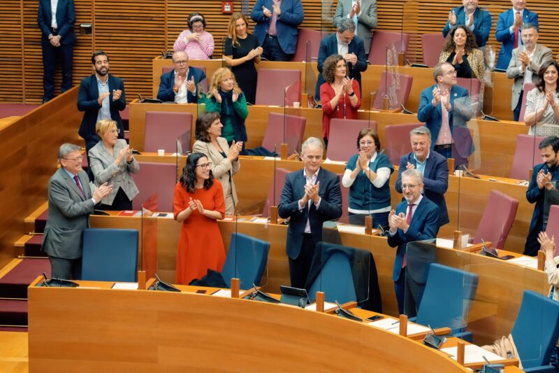 Las previsiones de Tezanos para Corts Valencianes auguran una fuerte caída de Compromís y un avance del PP