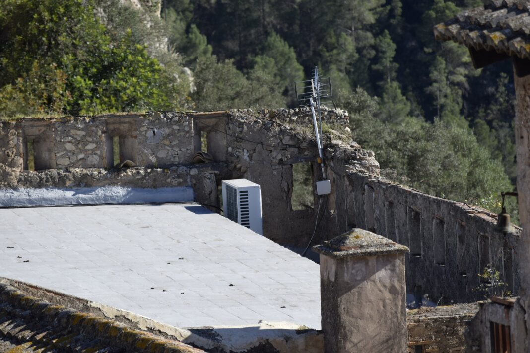 El Círculo del Patrimonio denuncia el abandono del Castillo de Xativa y su entorno mientras se promociona en FITUR