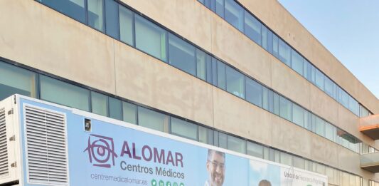 El Hospital de Torrevieja acumula problemas. Ahora una empresa catalana hace las resonancias magnéticas en un camión
