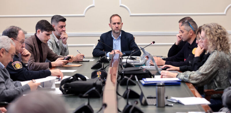 Valencia aprueba el plan de Protección Civil para Fallas con la presencia de los concejales de Hacienda o Ciclo Integral del Agua entre otros