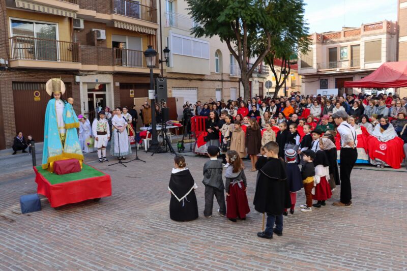 Camí Real millor conjunt i cant y Cronista Vt. Beguer millor chiquet en l'Estoreta de Torrent