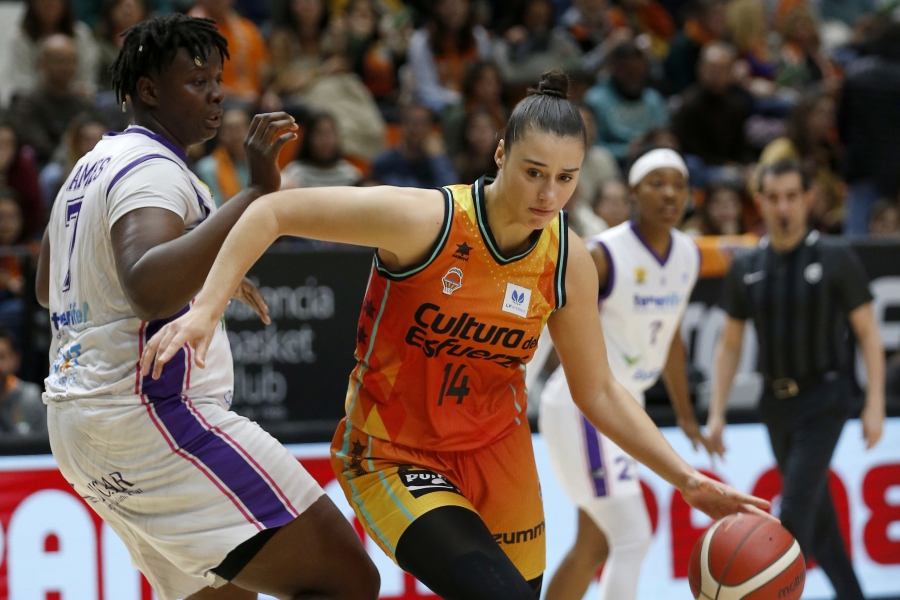 La vigésima victoria del Valencia Basket Femenino en LF Endesa llega ante Tenerife