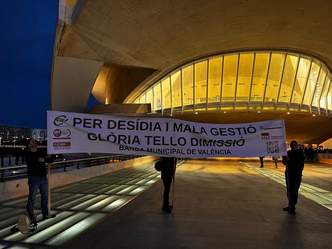 Guerra abierta contra la gestión de Gloria Tello en el Palau de la Música, la Orquesta y la Banda Municipal
