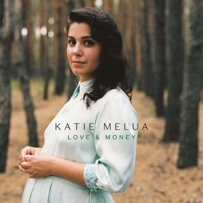 "Love & Money" el nuevo disco de la cantante y compositora británica Katie Melua