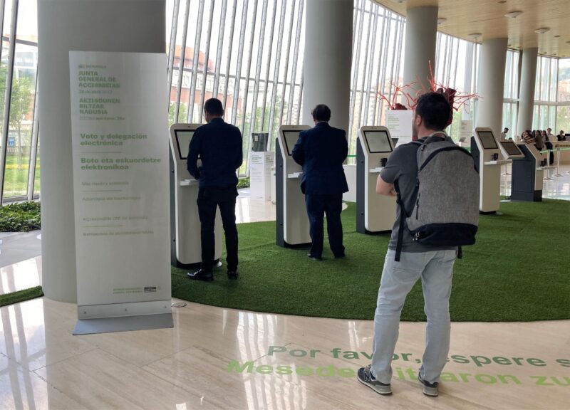 Iberdrola promueve la participación en la Junta con un punto de atención al accionista en Valencia