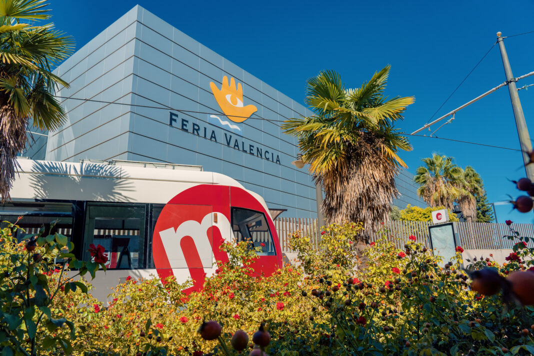 Metrovalencia ofrece servicios especiales de tranvía a Feria Valencia para acudir a Vehículo de Ocasión y Sport Woman