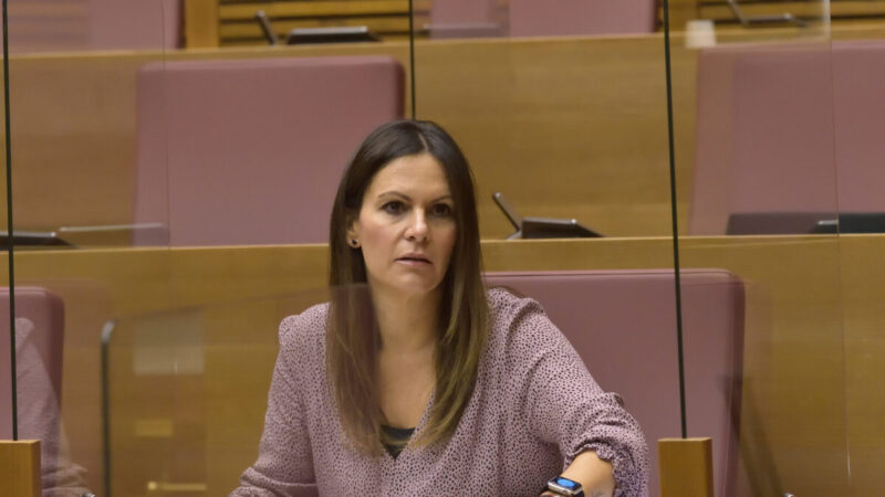 Bea Gascó: “Las ayudas para material escolar dejan fuera a más de 250.000 alumnos en riesgo de pobreza severa”