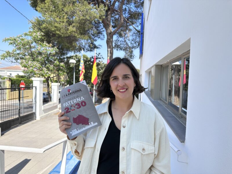 Sara Palma insta al alcalde de Paterna a dejar de utilizar fondos públicos “para hacer campaña electoral”.