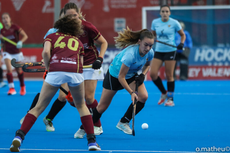 El Giner acaricia la permanencia en la DHB femenina