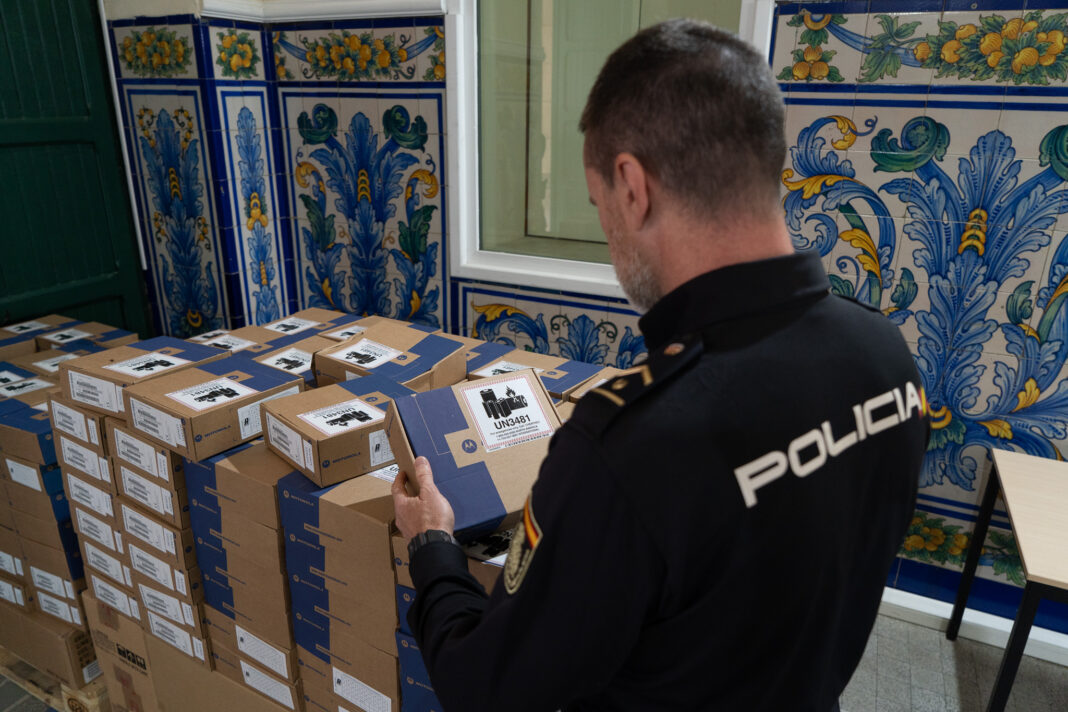 Justicia adquiere 200 equipos de radio para la Policía de la Generalitat Valenciana