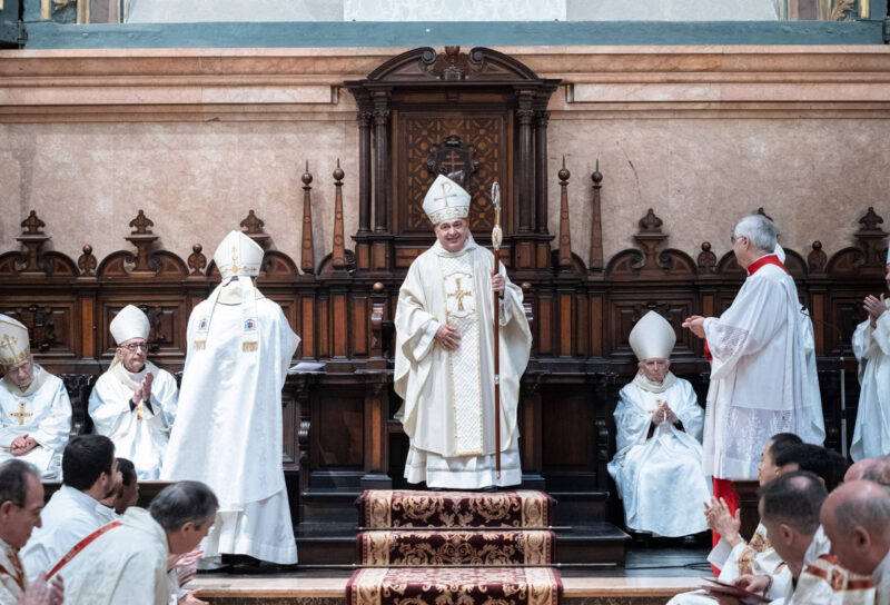 El arzobispo de Valencia recibe mañana en el Vaticano de manos del papa Francisco el palio arzobispal