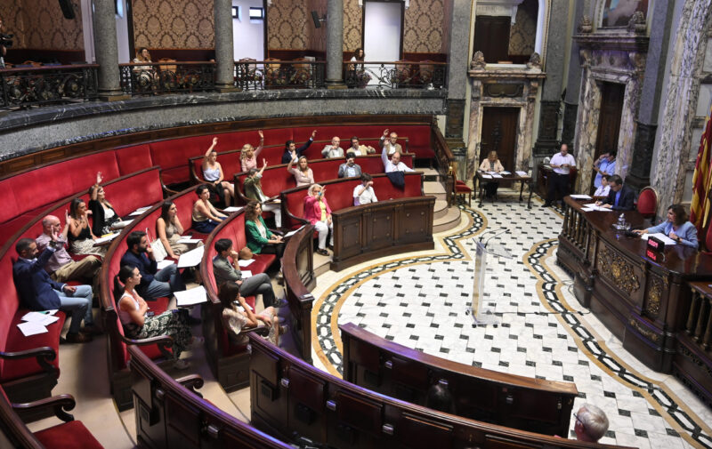El Ayuntamiento de Valencia renueva los Consejos de Administración de la EMT y Aumsa