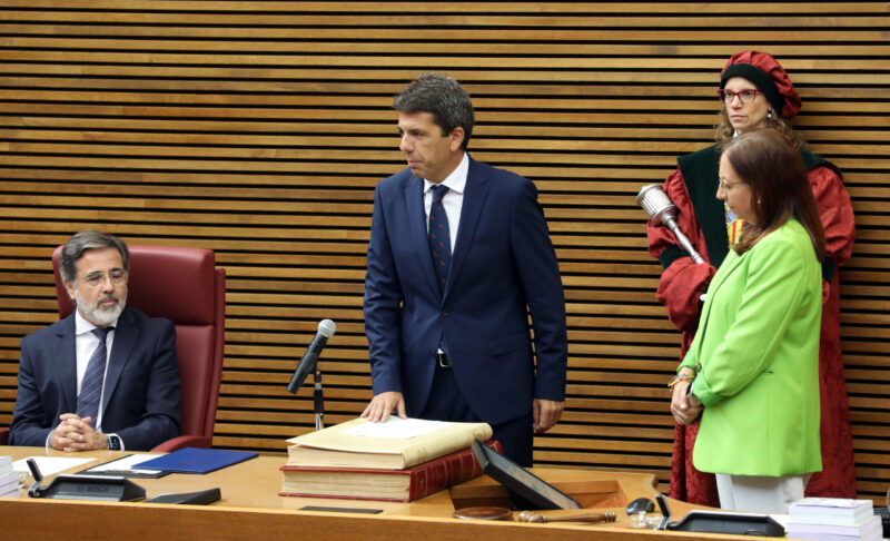 El Presidente Mazón ha expresado su «Lealtad Extrema» a la Comunitat Valenciana y su absoluta «dedicación» al pueblo Valenciano