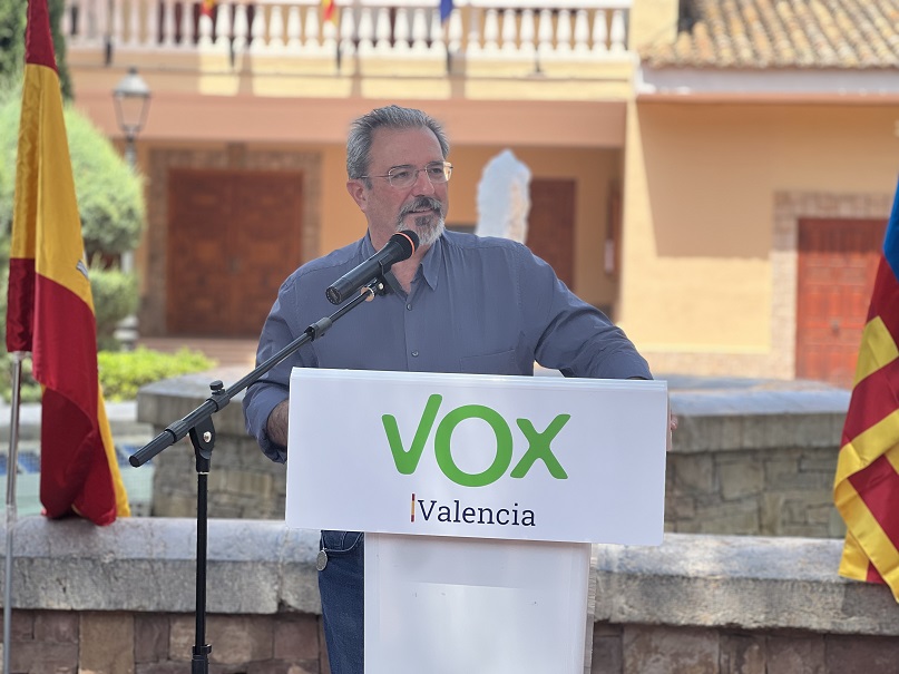 Carlos Flores (VOX): “VOX no viene a crear problemas sino a solucionarlos y quienes pretendan demonizarnos sin piedad, serán responsables de las consecuencias de sus palabras”