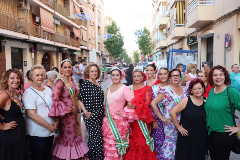 La Asociación de Amigos de la Cultura Andaluza de Torrent estrena su patio andaluz