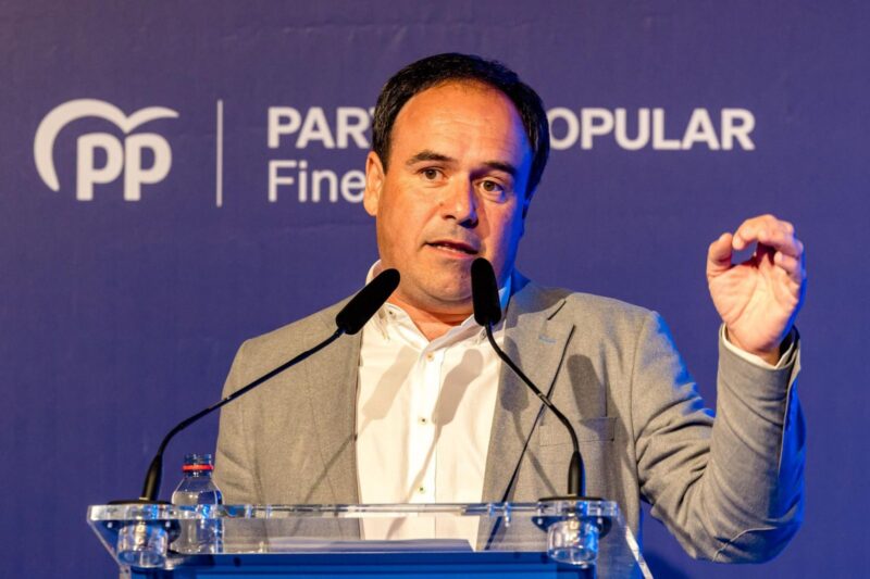 Juanfran Pérez Llorca “No estamos dispuesto a dejar que Sánchez rompa la unidad de España, y por tanto la igualdad de todos los españoles”.