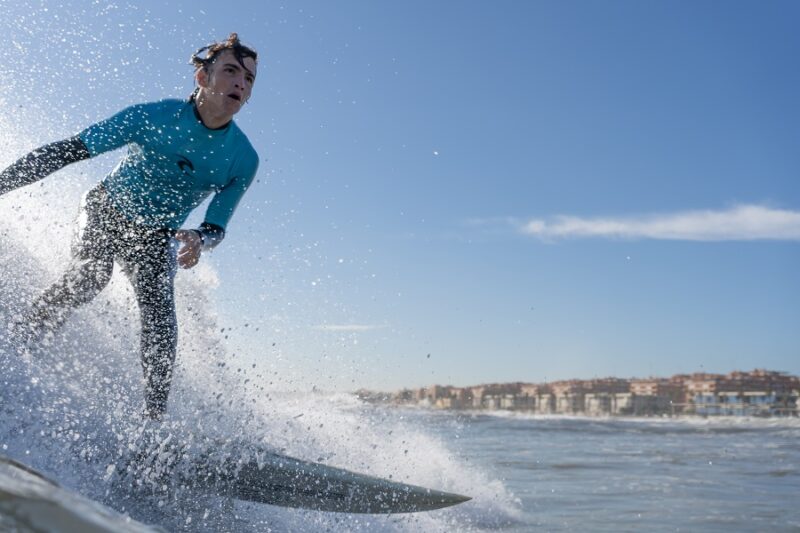 La Patacona será el epicentro de este evento único en España con 60 surfistas valencianos que representarán a sus centros educativos