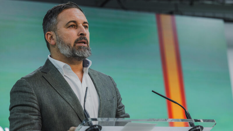 Santiago Abascal denuncia el golpe contra la nación y advierte: «Esto acaba con el dictador en el banquillo o los que nos oponemos en la cárcel”
